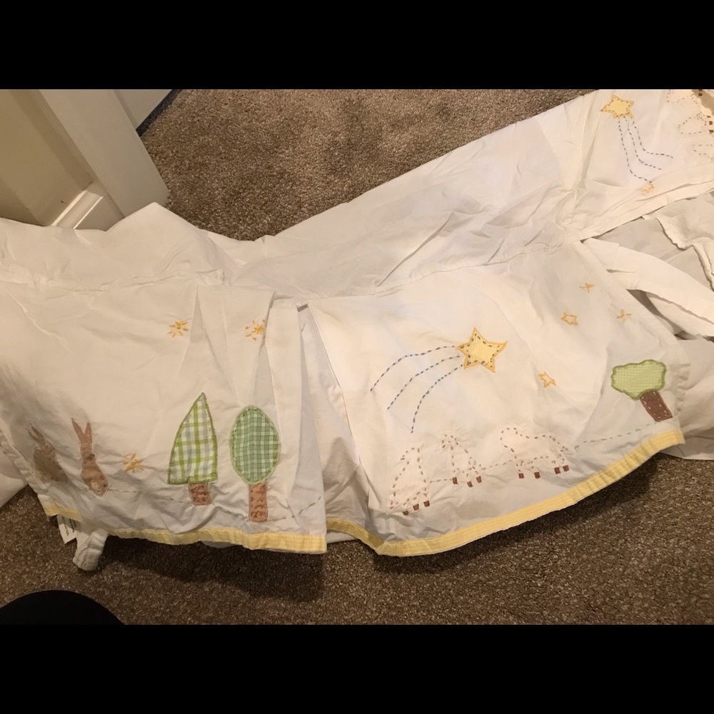Pottery Barn Crib/Bed Skirt
